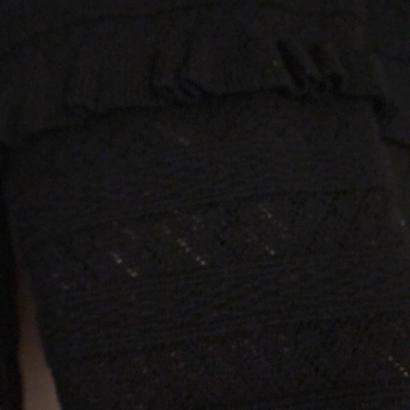 Black Ella Moss sweater size Large. Long sleeve with ruffle at end of sleeve. - Picture 4 of 6